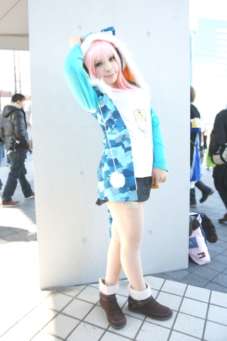 “im电竞”中国美术馆为驻馆武警战士塑像(图2) im电竞